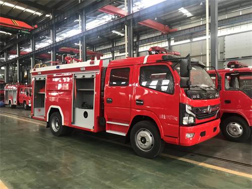 東風(fēng)5噸泡沫消防車(chē)(國(guó)六)