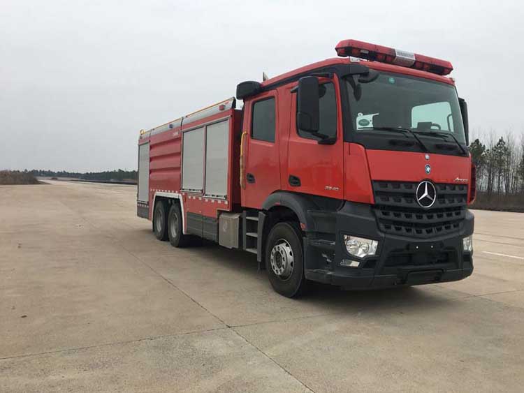 中型12噸干粉泡沫聯(lián)用消防車