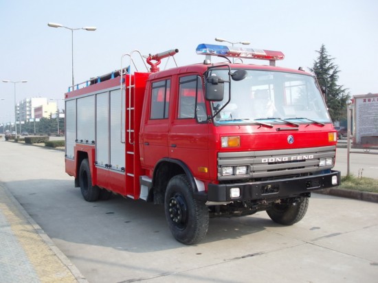 東風153泡沫消防車(7噸)